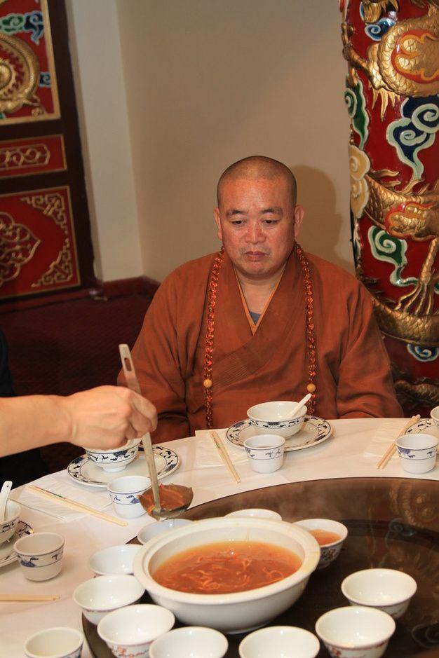 释永信被抓四十天佛协再整治六根不净成笑话无底线行事曝光(图2)