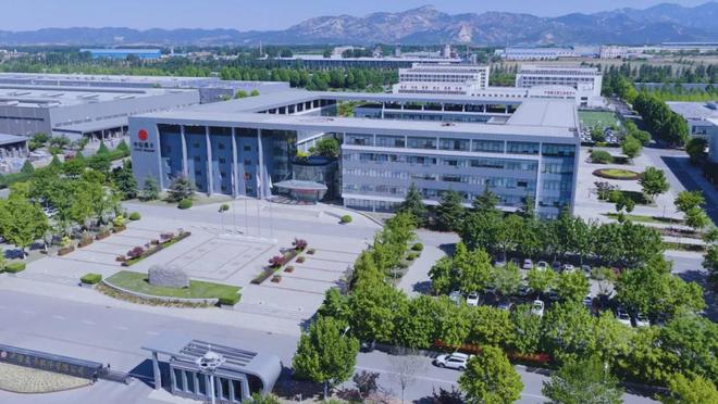 国内首款真空高压铸造机器人骨骼量产中信戴卡开创轻量化新局面(图2)