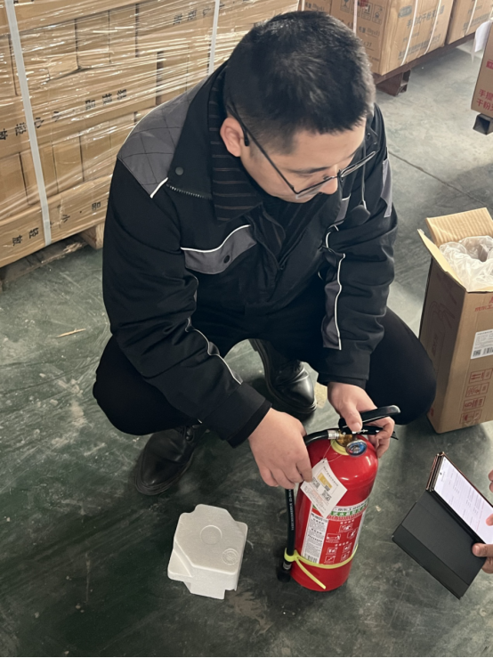 泡沫罩里的创新密码:京东工业与江荆消防携手破局小小改进降成本赢得新市场(图3)