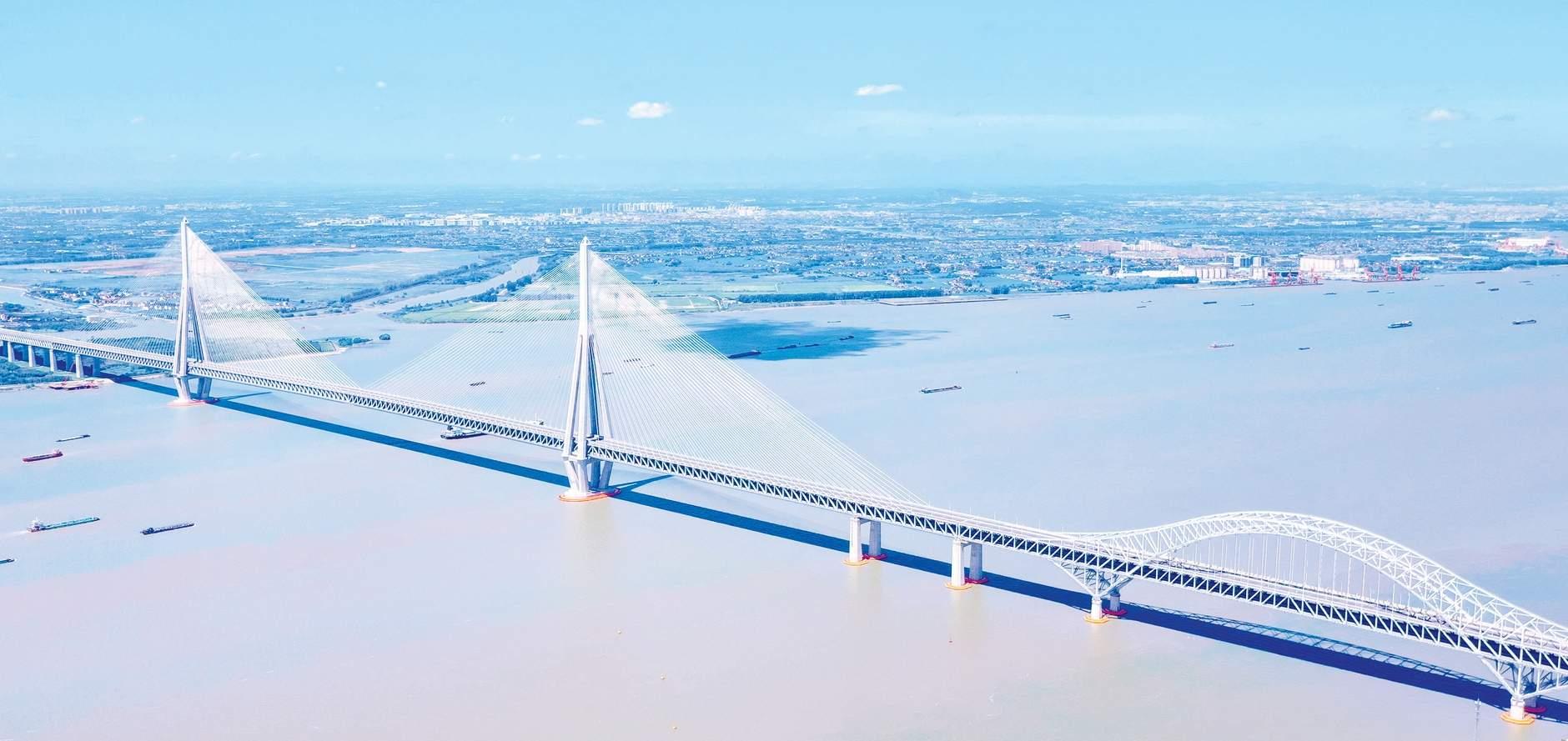 2025年武汉十大企业新闻发布武汉企业攀高向新首台首套首次竞相涌现(图9)