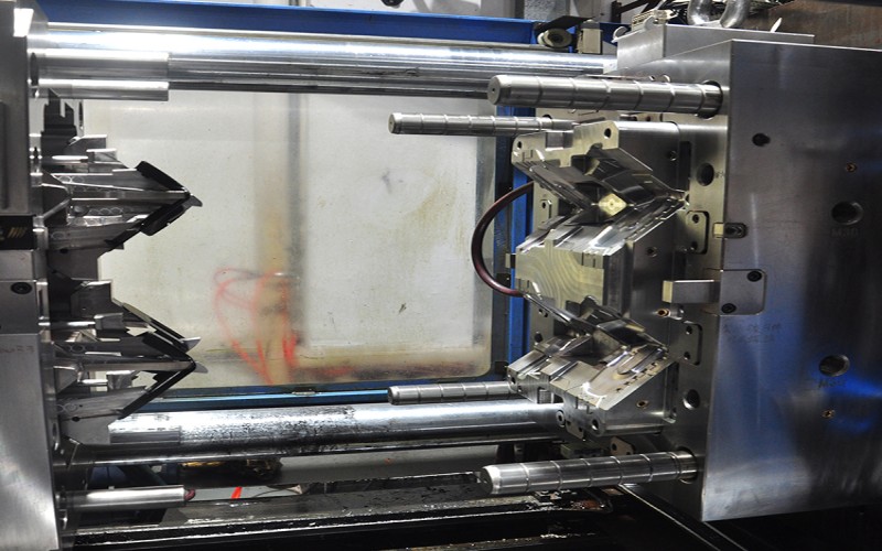 2026现阶段电子制造业双色模具选厂指南：如何锁定短周期、高精度的惠州园洲合作伙伴？(图3)